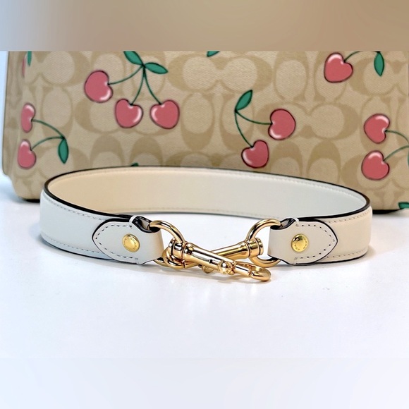 Coach Cherry Signature Bucket - Picture 14 of 14